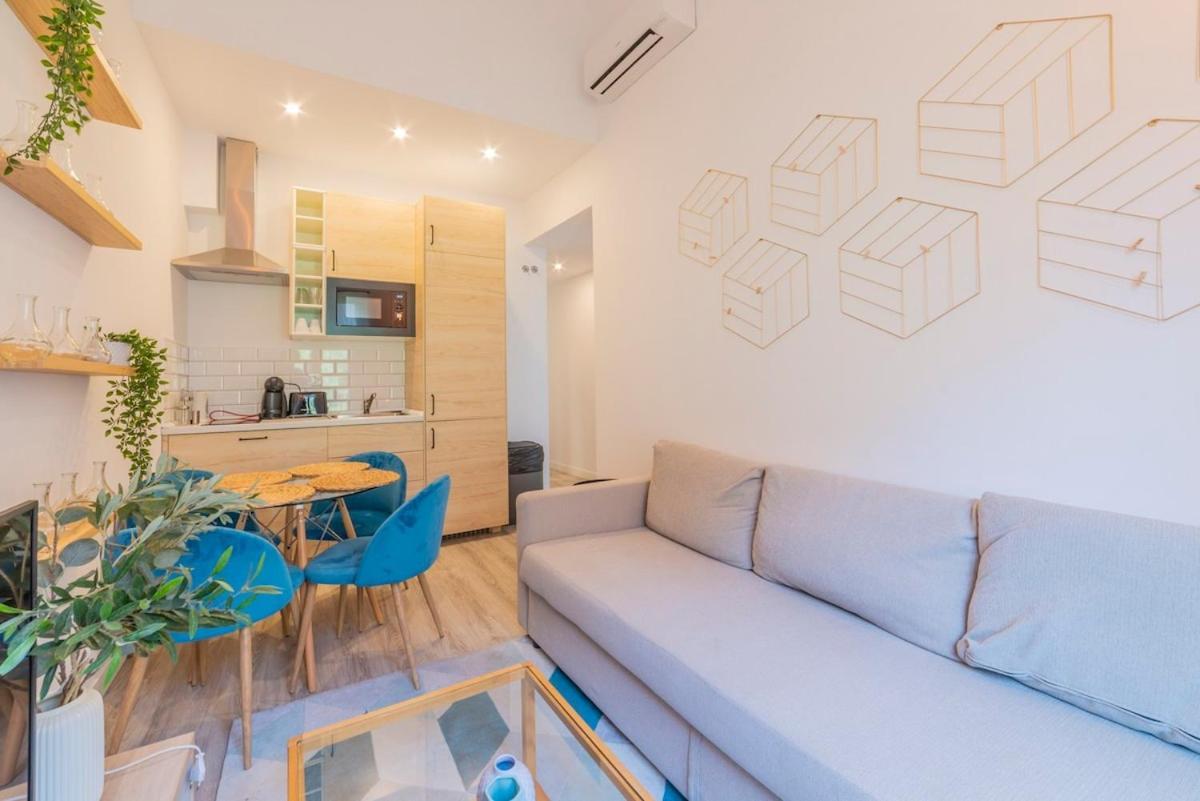 Encantador Apartamento Atocha Madrid Ngoại thất bức ảnh