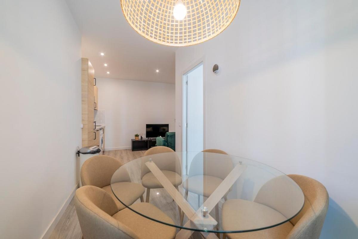 Encantador Apartamento Atocha Madrid Ngoại thất bức ảnh
